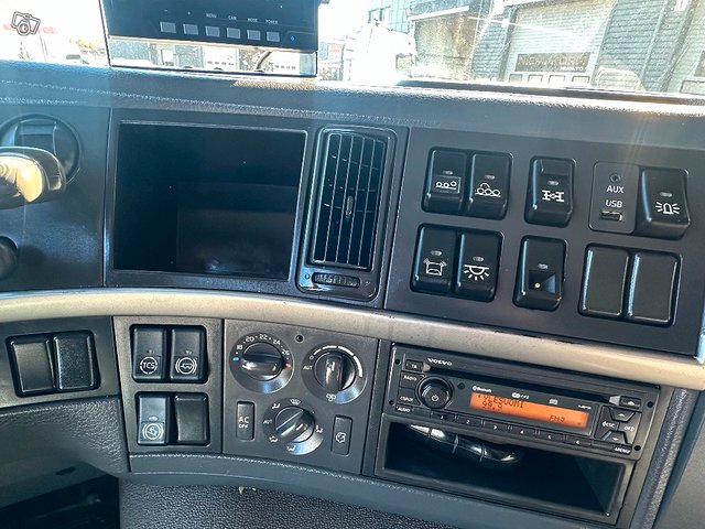 Volvo FM 460 8x4*4 23