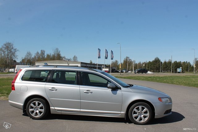 Volvo V70 8