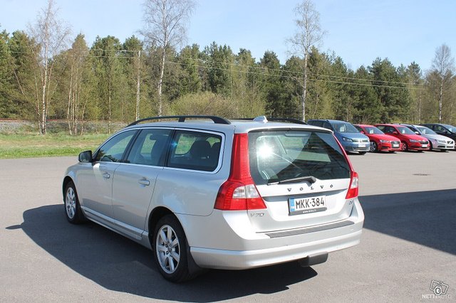 Volvo V70 9