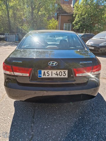 Hyundai Sonata 4