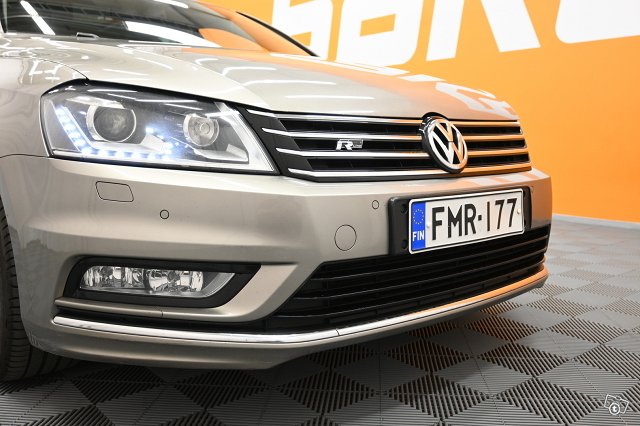 Volkswagen Passat 9