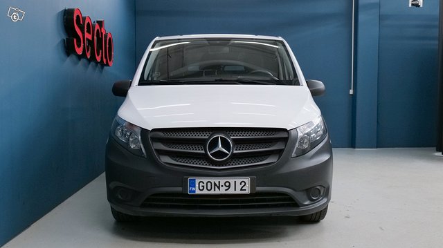 Mercedes-Benz VITO 2