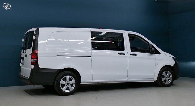 Mercedes-Benz VITO 4