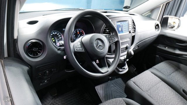 Mercedes-Benz VITO 7