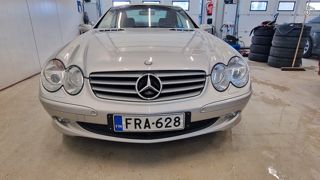 Mercedes-Benz SL 350 17