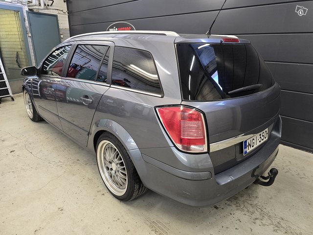 Opel Astra Station Wagon 3