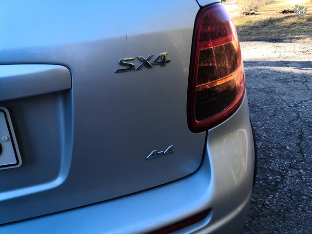 Suzuki SX4 6