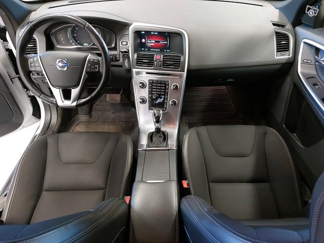 Volvo XC60 13