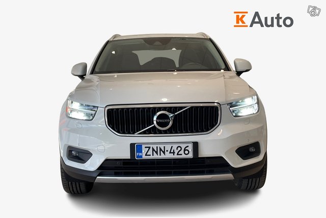 Volvo XC40 4