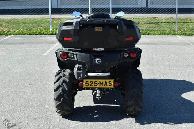 Can-Am Outlander Max 7