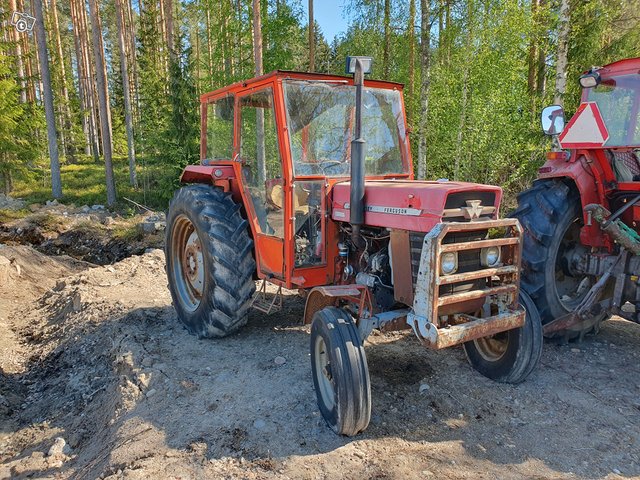 Traktori Massey ferguson 168 S Tästä 125Eur kk 1