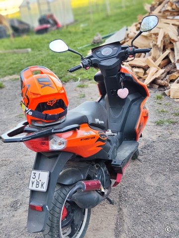 Baotian monza skootteri