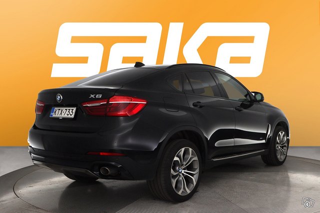 BMW X6 8