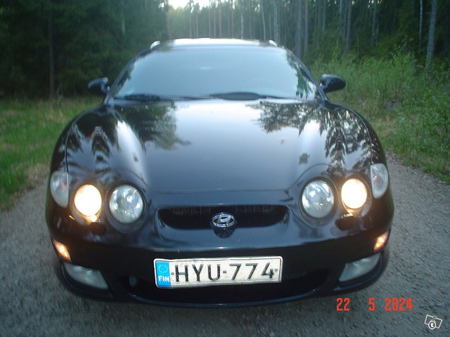 Hyundai Coupe 8