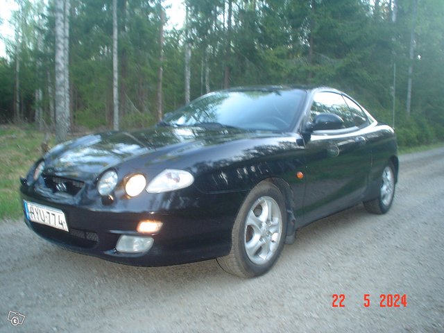 Hyundai Coupe 9