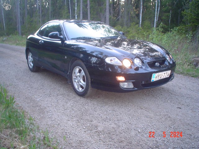 Hyundai Coupe 10