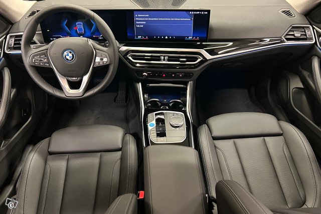 BMW I4 7