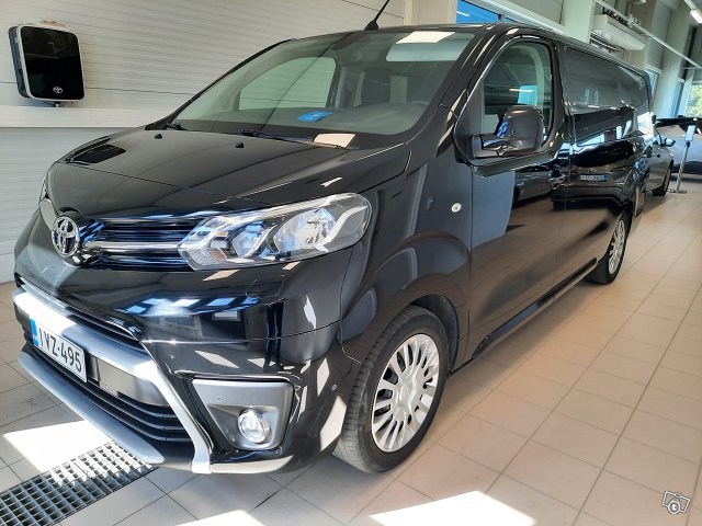 Toyota Proace Verso 1