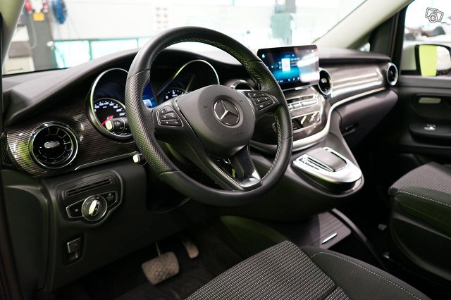 Mercedes-Benz V 11