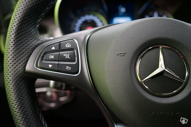 Mercedes-Benz V 15