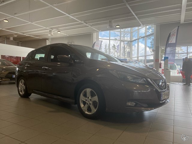 Nissan Leaf 6