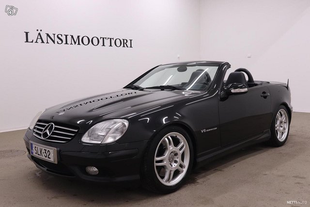 Mercedes-Benz SLK 32 AMG 2