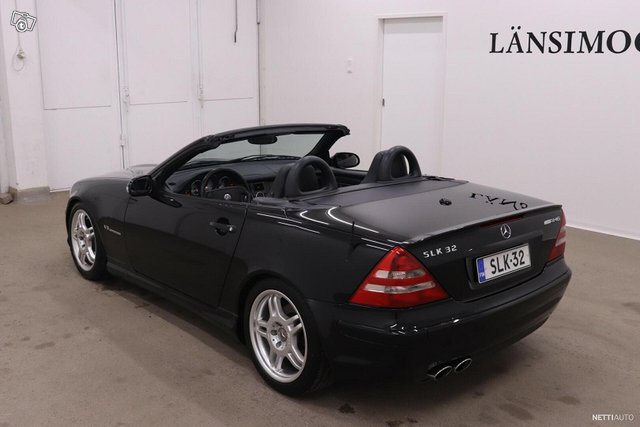 Mercedes-Benz SLK 32 AMG 3