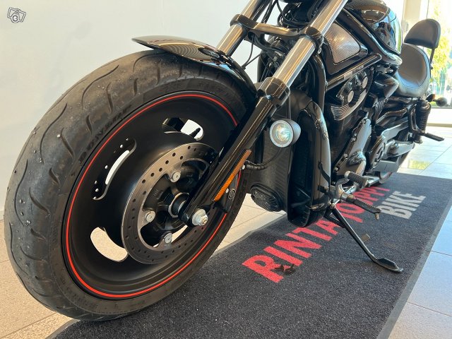 Harley-Davidson VRSC 12