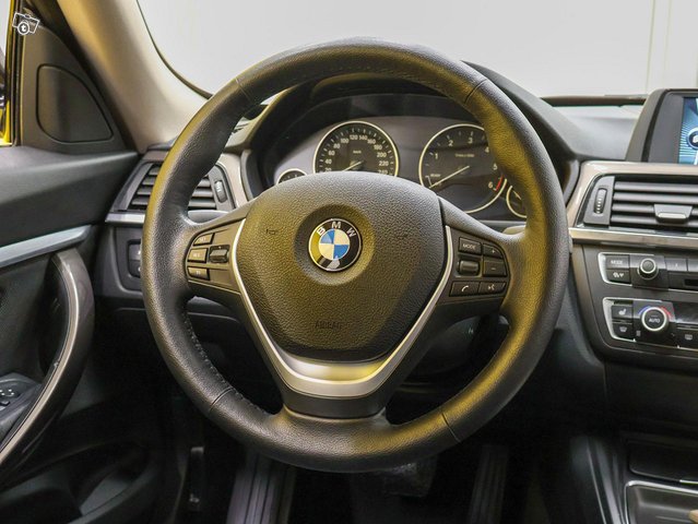 BMW 318 Gran Turismo 4