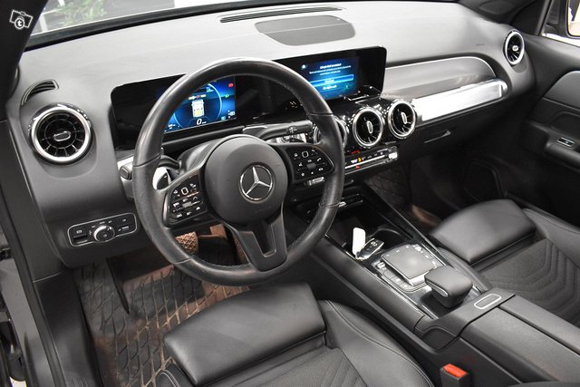 Mercedes-Benz GLB 5