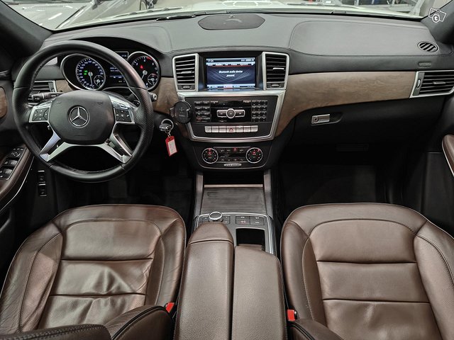 Mercedes-Benz GL 19