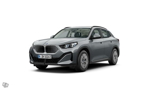 BMW IX2