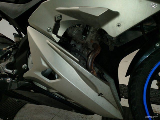 Yamaha YZF 16