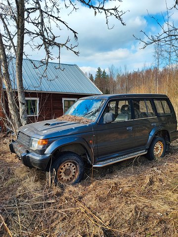 Mitsubishi Pajero 5