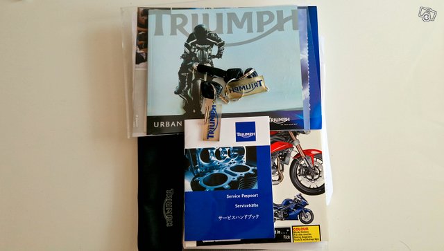 Triumph Speed Triple 1050 9