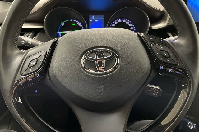 Toyota C-HR 15