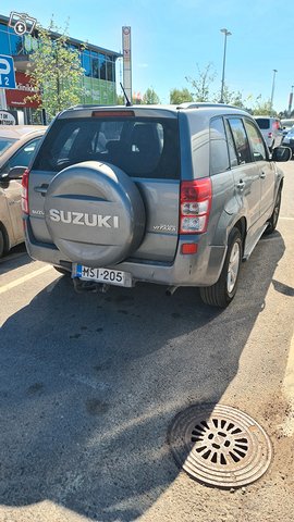 Suzuki Grand Vitara 2