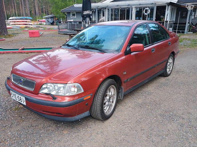 Volvo S40 1