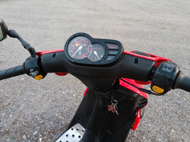 Peugeot tkr wrc 50cc skootteri 10