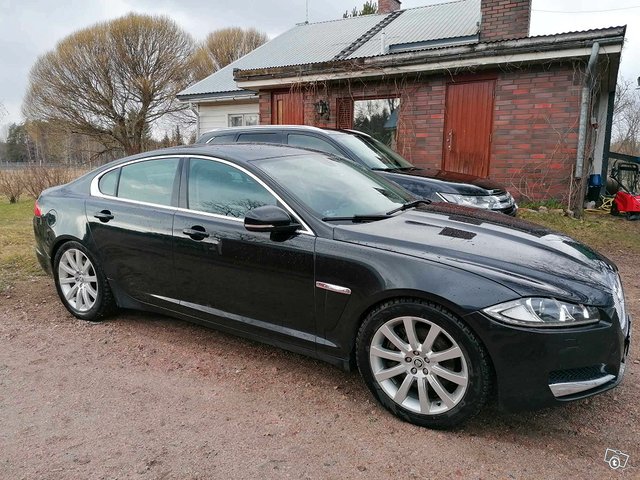 Jaguar XF 5