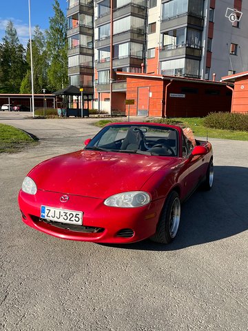 Mazda MX-5 1