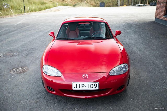 Mazda MX-5 8