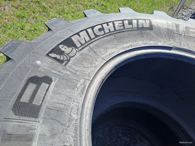 Michelin 620/75r30 Micelin Renkaat, kuva 1