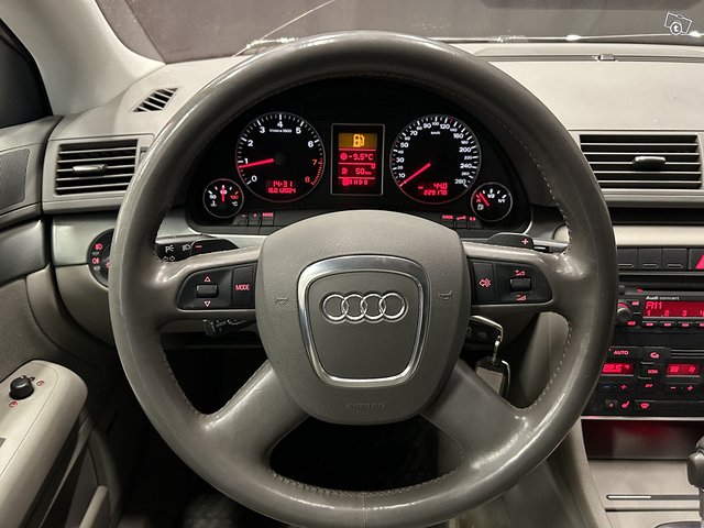 Audi A4 14