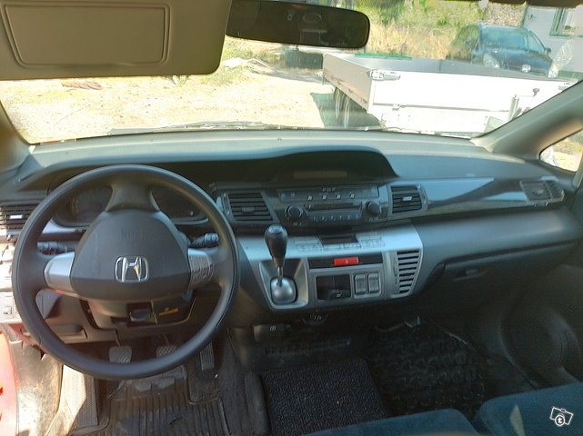 Honda FR-V 7