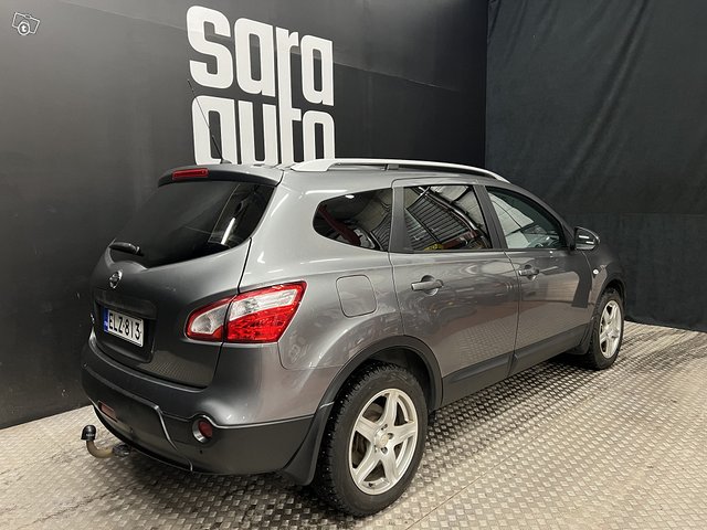 Nissan Qashqai+2 3