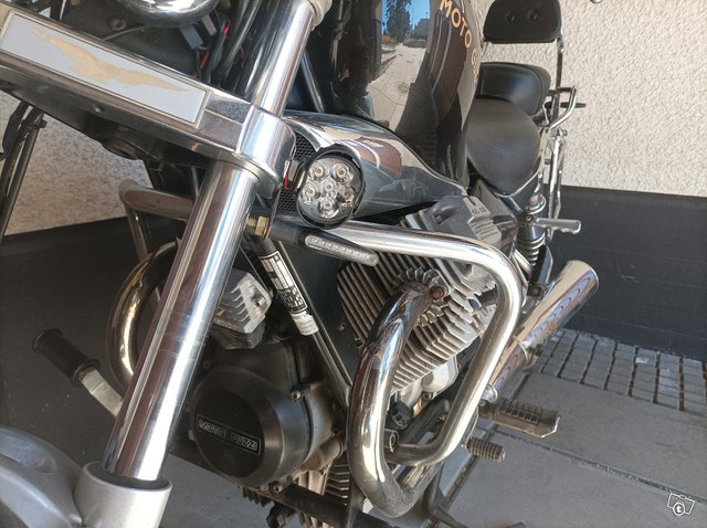Moto Guzzi Nevada 750 8