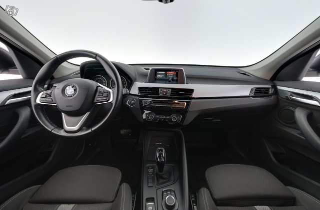BMW X1 9