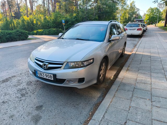 Honda Accord 1