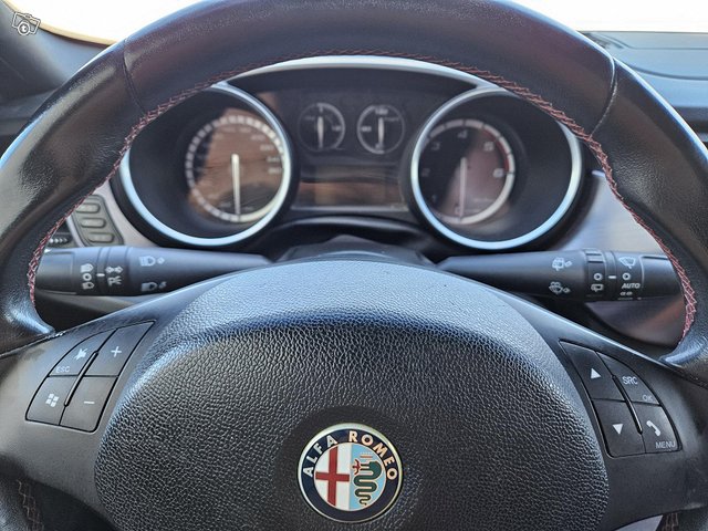 Alfa Romeo Giulietta 4
